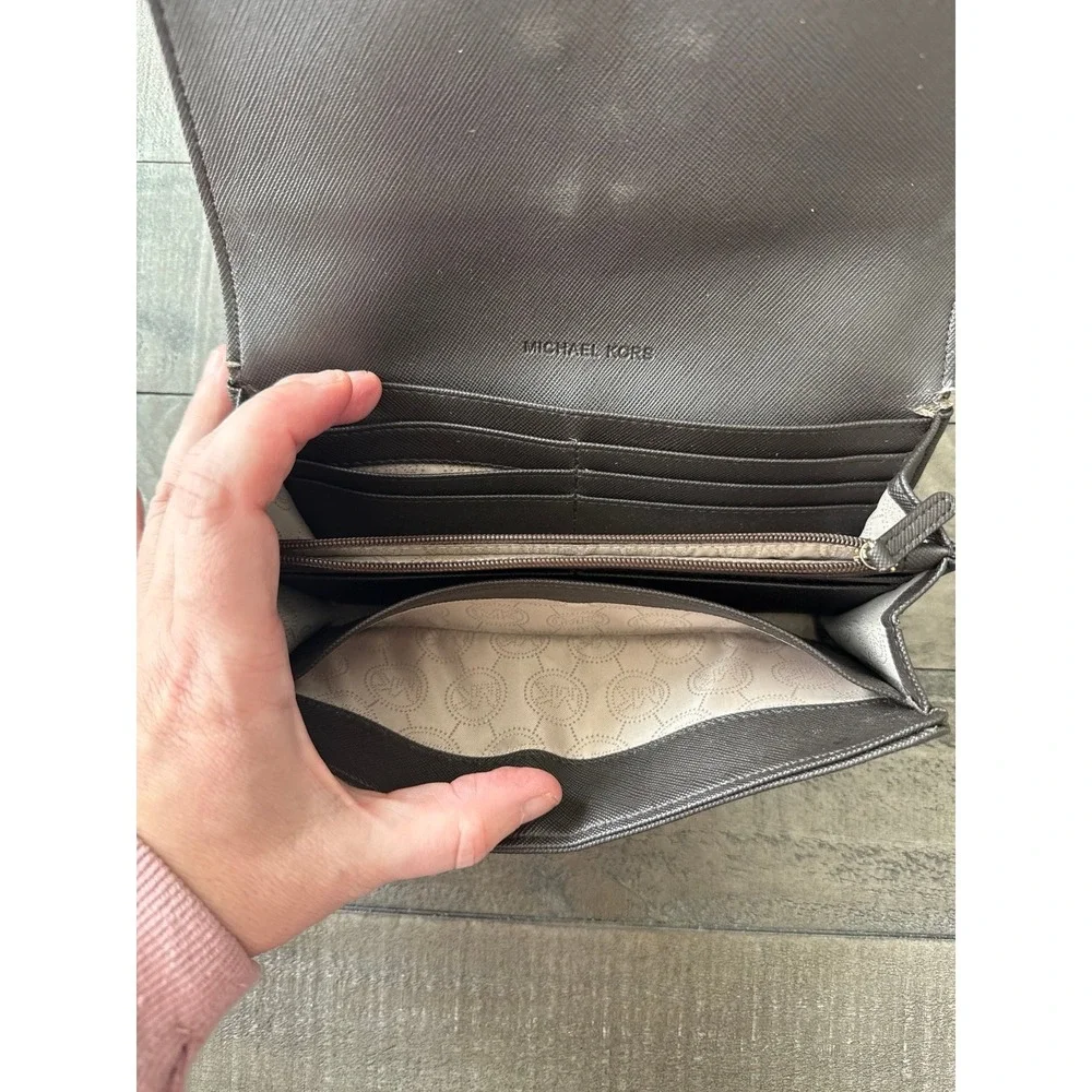 Michael‎ Kors Fulton Carry All Brown Signature Logo Wallet
